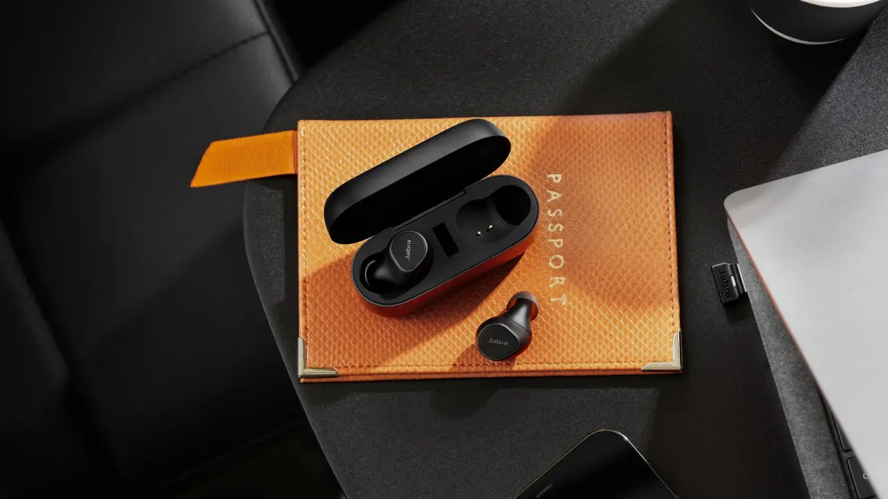 Jabra Evolve2 Buds Lifestyle Image